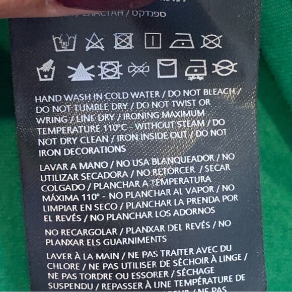 Guess Shamrock Bling Tee Size Large - Picture 8 of 10